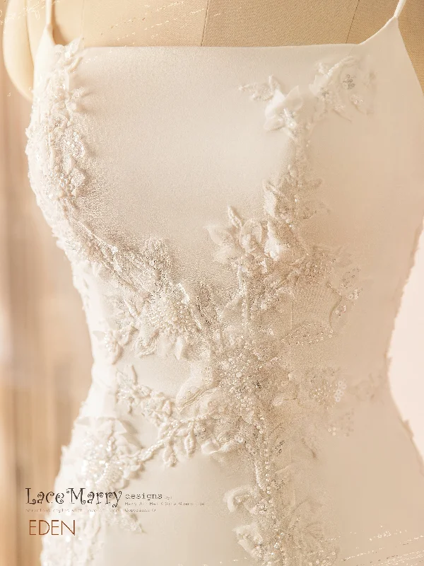 EDEN / Straight Neckline Wedding Dress with Romantic Lace Train