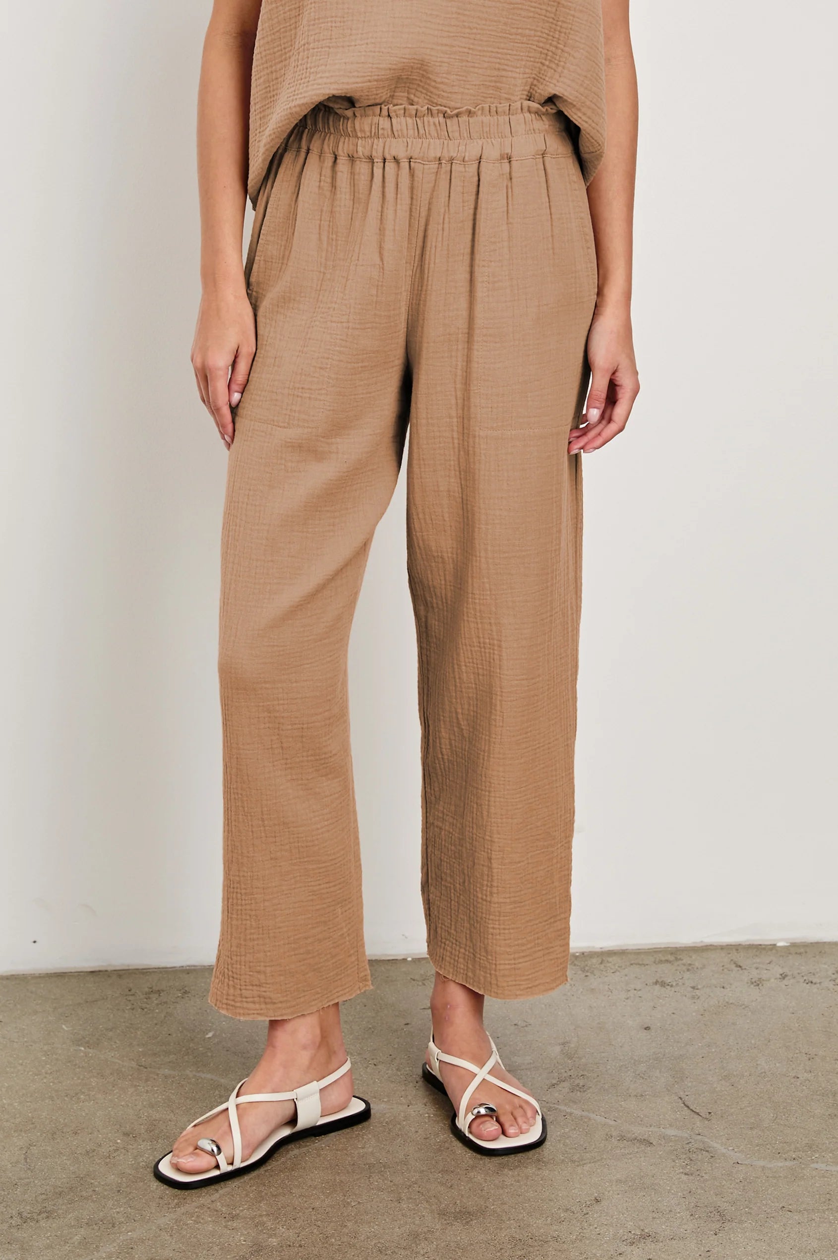 Lenon Crop Pant ~ Taupe